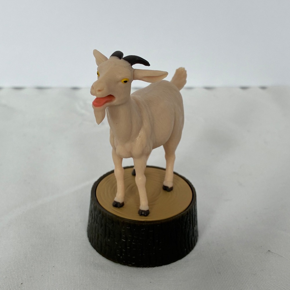 Screaming Goat Toy Small Meme Figurine with Sound Desk Toy Office Gag Gift Funny